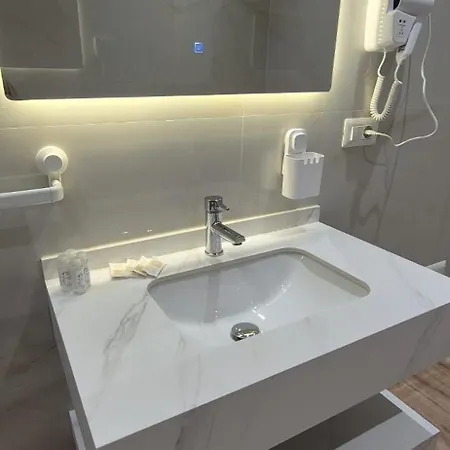 Affittacamere Denny's House Vlorë