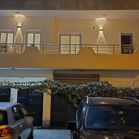 Denny's House
